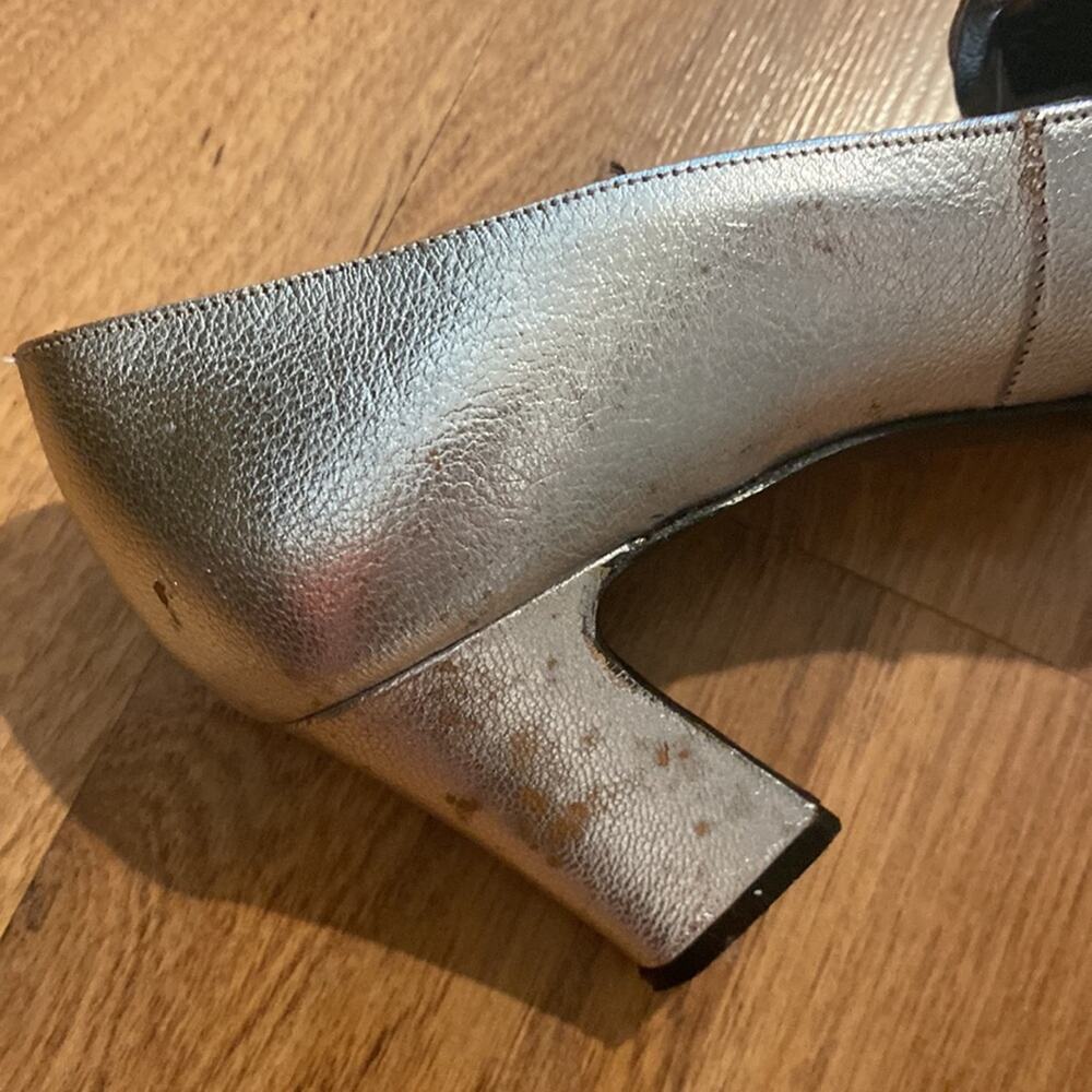 May Company California Silver Metallic Vintage Bow Heels Size 8 Narrow Women’s - Picture 5 of 11